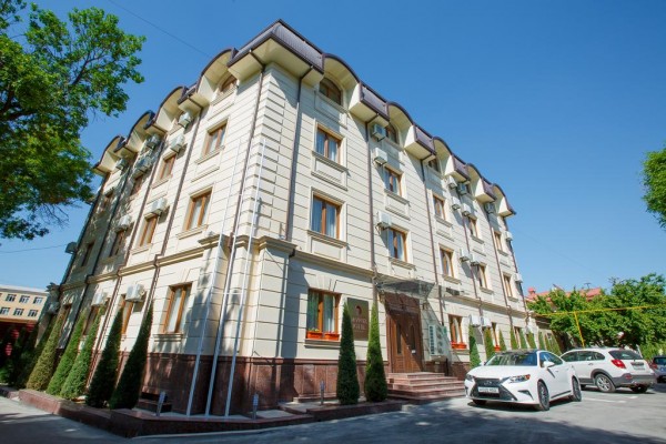 Navruz Hotel
