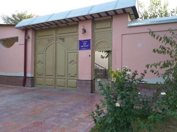 LUCY'S B-B AND HOSTEL